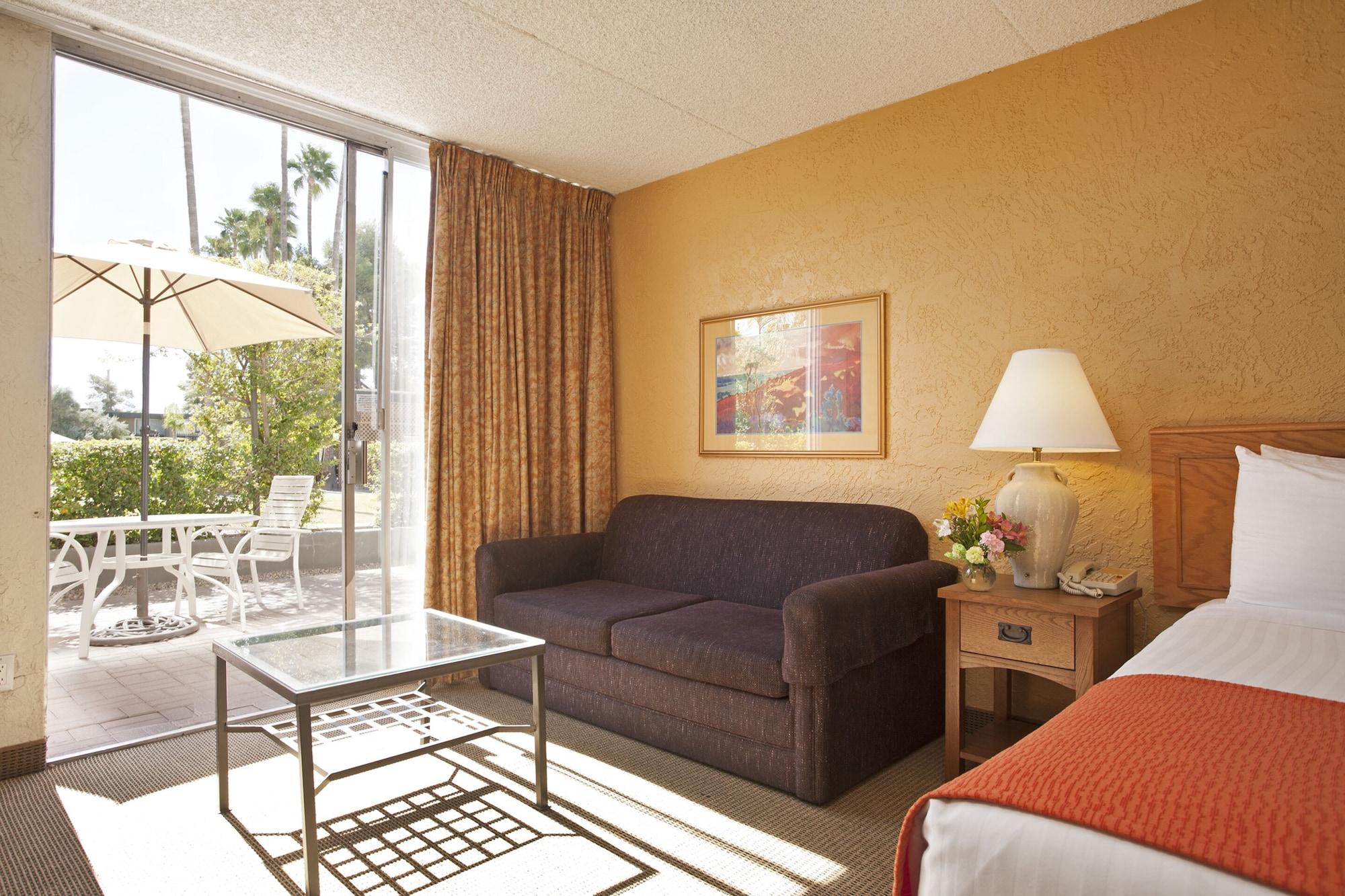 Ramada By Wyndham Hotel 3*