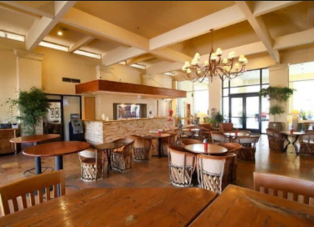 Ramada By Wyndham Hotel 3*