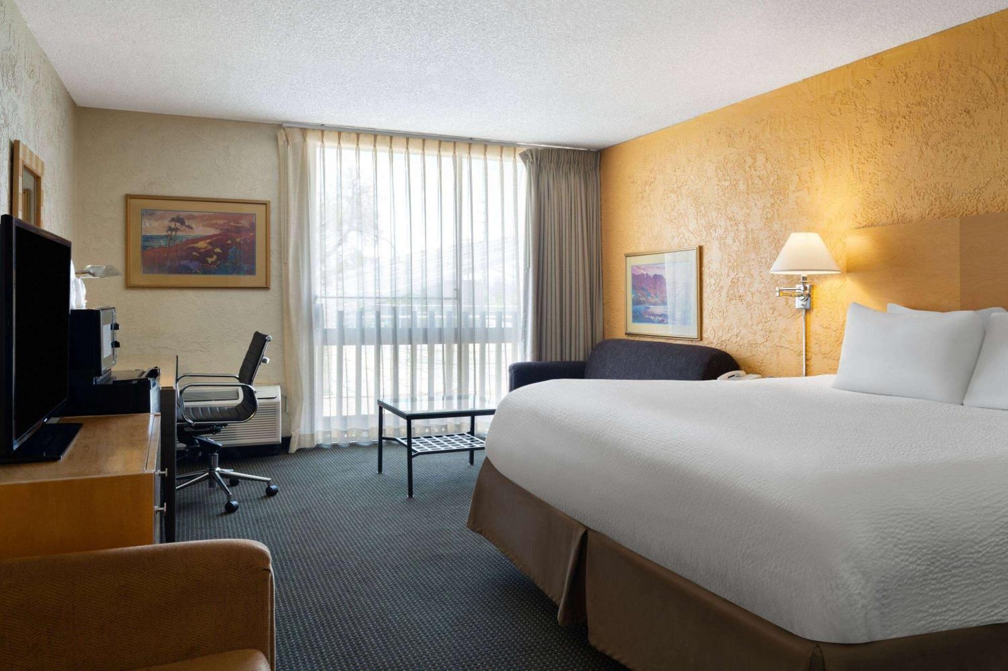 Hotel Ramada By Wyndham Tucson