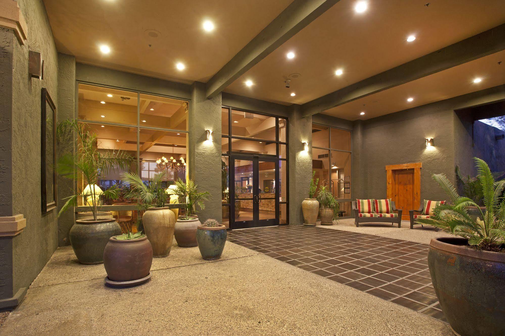Ramada By Wyndham 3*